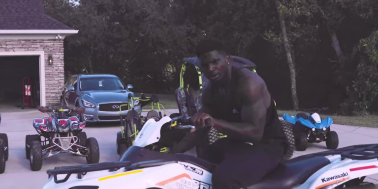 WATCH: Tyreek Hill shows off impressive ATV collection