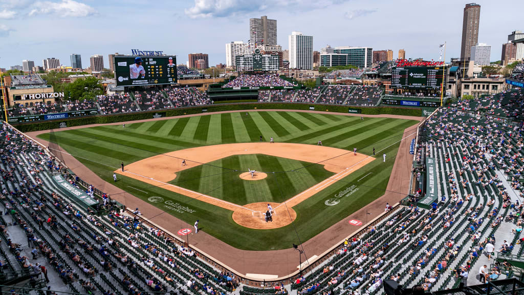 the-10-greatest-sports-venues-in-america