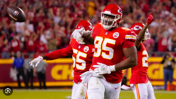 Chris Jones reveals potential return date and Chiefs fans are not going ...